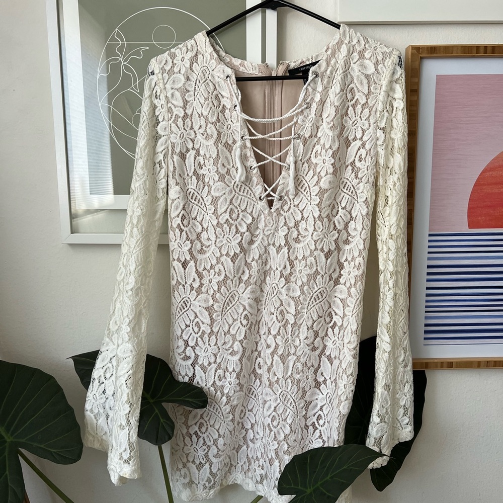 Forever 21 deep v white lace dress